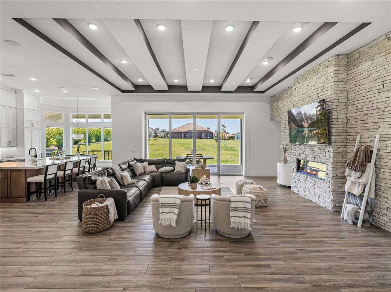 13805 Carryback Drive, Dade City, FL 33525 Photo