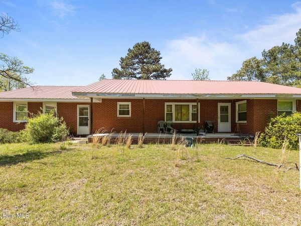 148 Simpson Drive, Vass, NC 28394