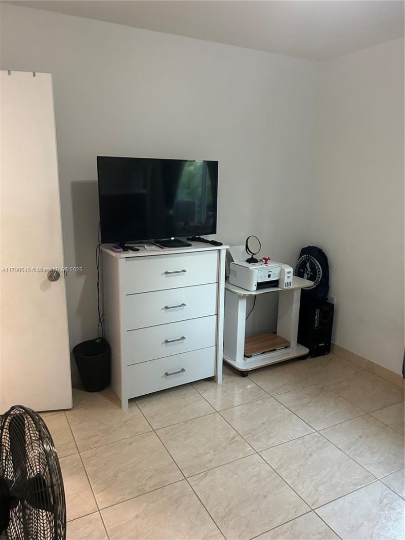 1446 NW 61st St, Miami, FL 33142 Photo