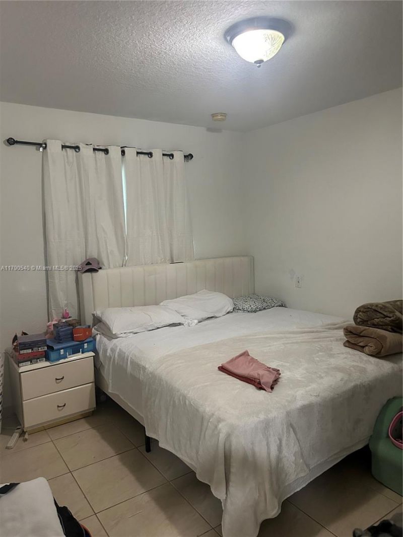 1446 NW 61st St, Miami, FL 33142 Photo