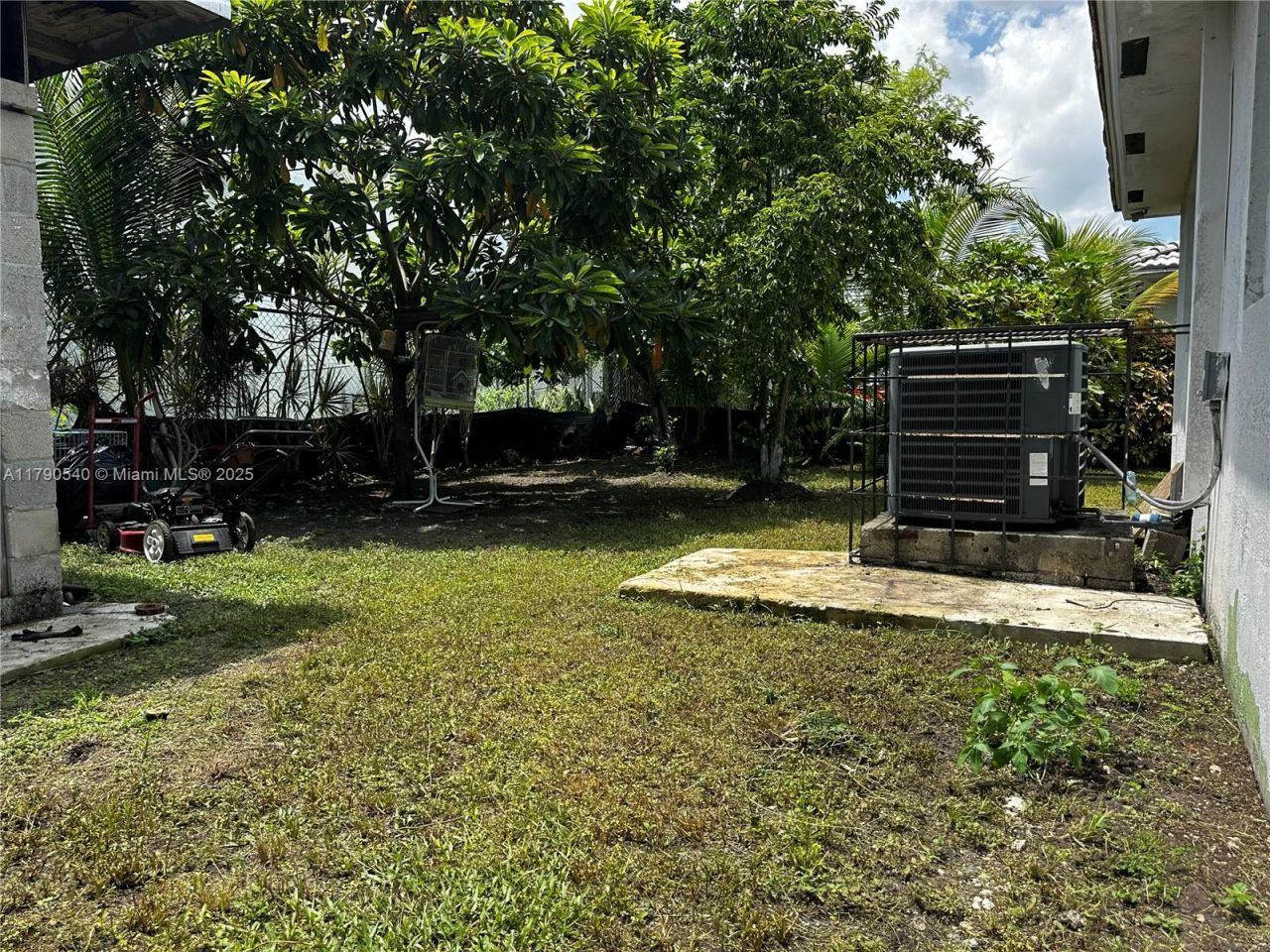 1446 NW 61st St, Miami, FL 33142 Photo