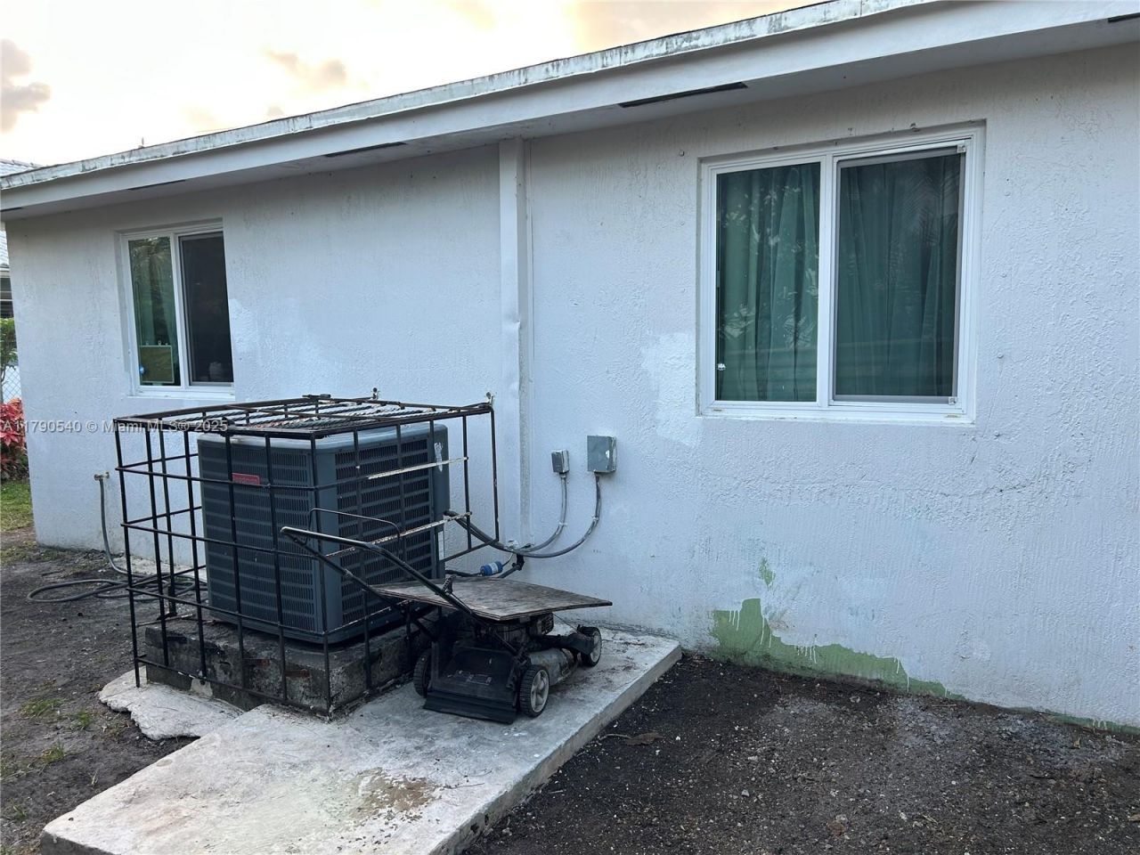 1446 NW 61st St, Miami, FL 33142 Photo