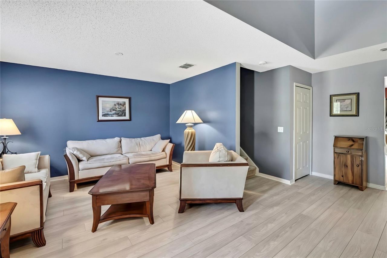 11257 Persimmon Avenue, Weeki Wachee, FL 34614 Photo