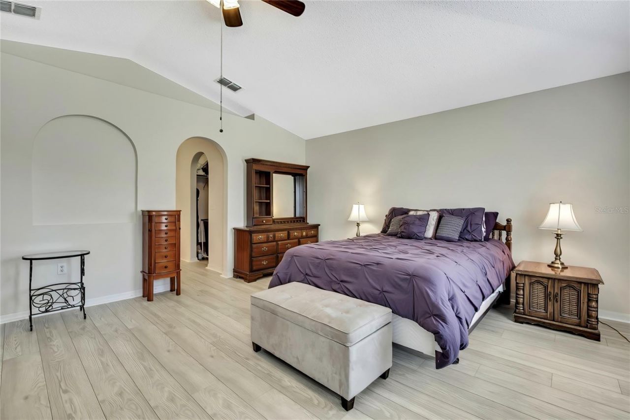 11257 Persimmon Avenue, Weeki Wachee, FL 34614 Photo
