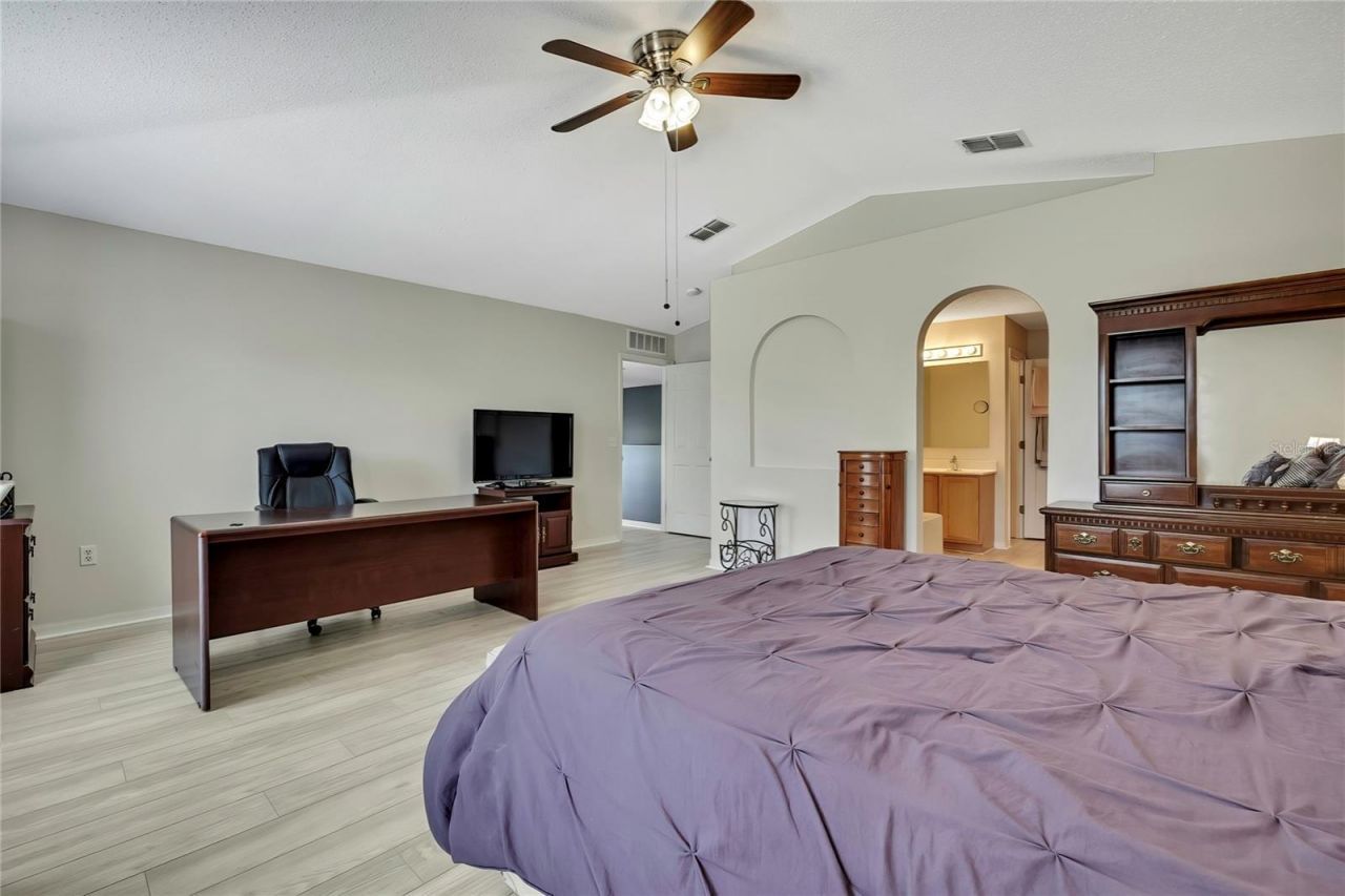11257 Persimmon Avenue, Weeki Wachee, FL 34614 Photo