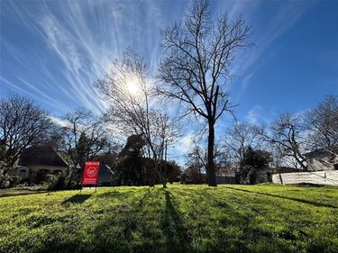 5005 Denton Drive, Dallas, TX 75235