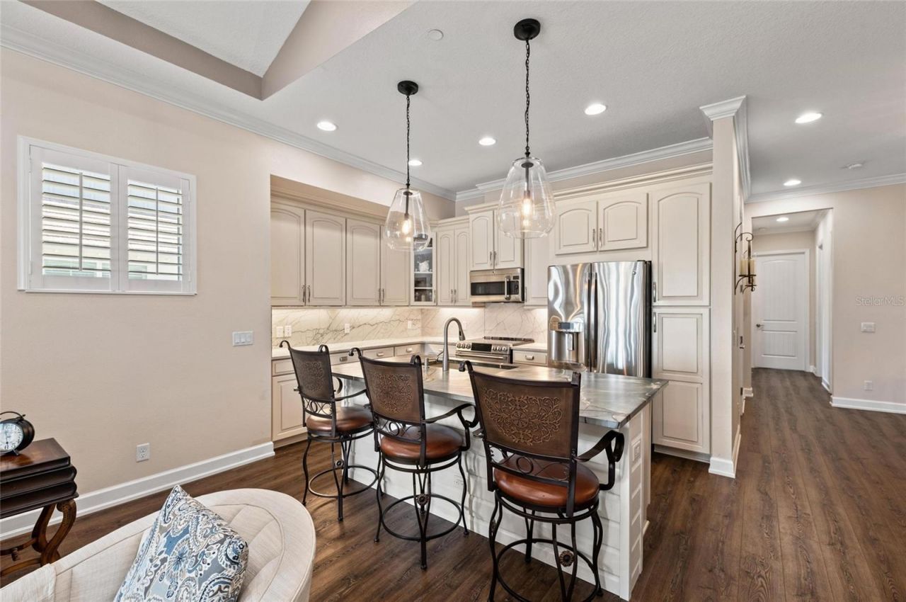 241 Sapphire Lake Drive, Unit 201, Bradenton, FL 34209 Photo