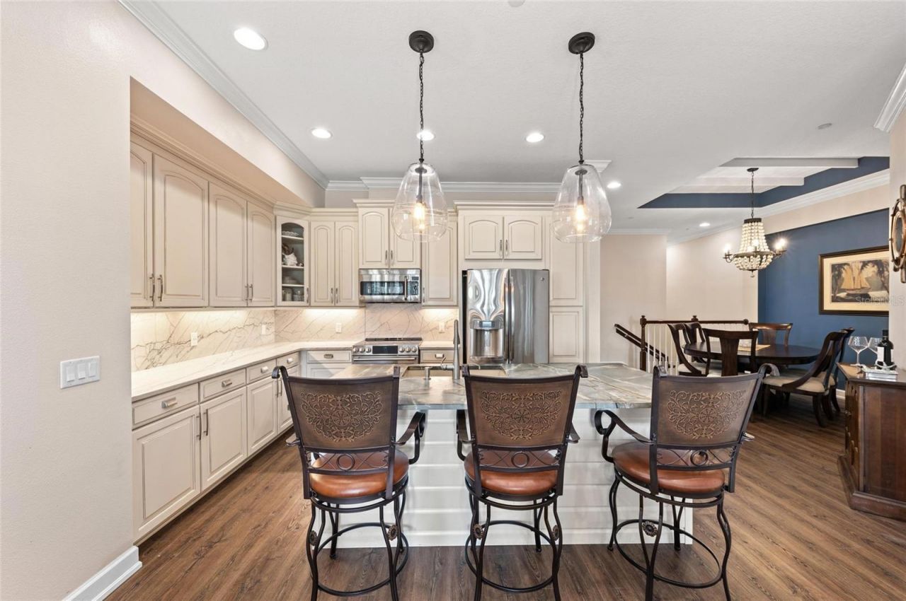 241 Sapphire Lake Drive, Unit 201, Bradenton, FL 34209 Photo