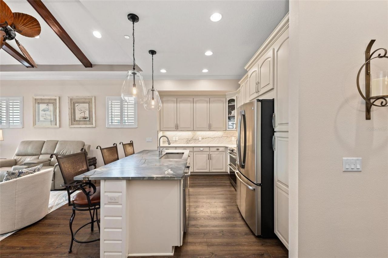 241 Sapphire Lake Drive, Unit 201, Bradenton, FL 34209 Photo