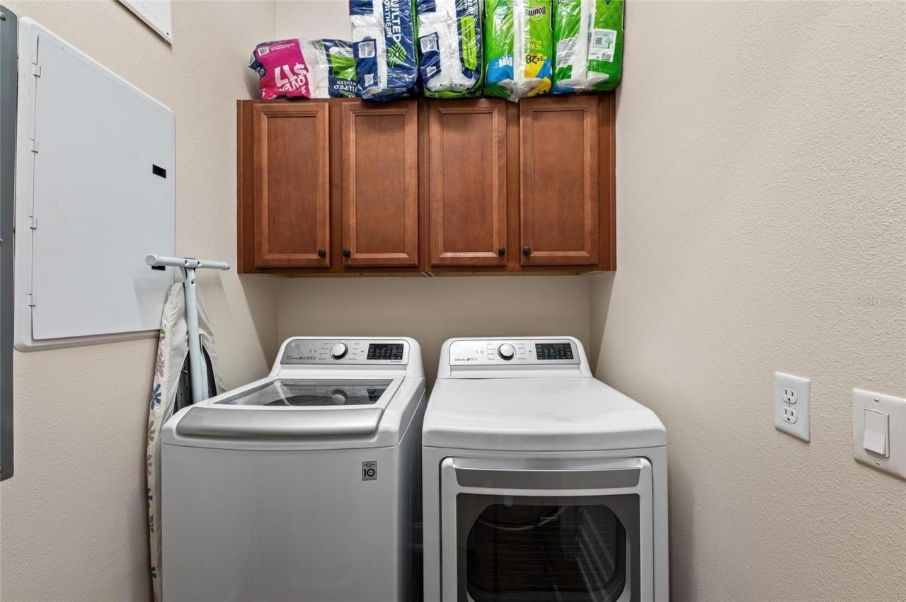 241 Sapphire Lake Drive, Unit 201, Bradenton, FL 34209 Photo