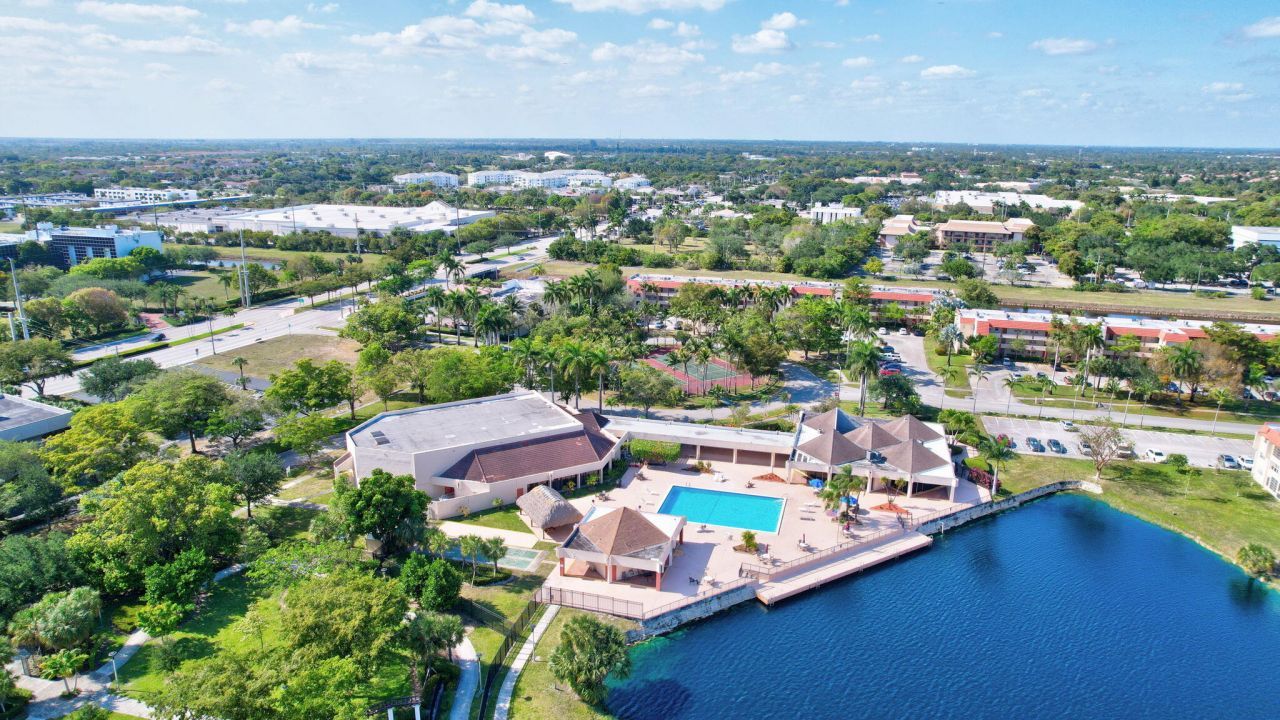 2750 Sunrise Lakes Drive W, Unit 108, Sunrise, FL 33322 Photo