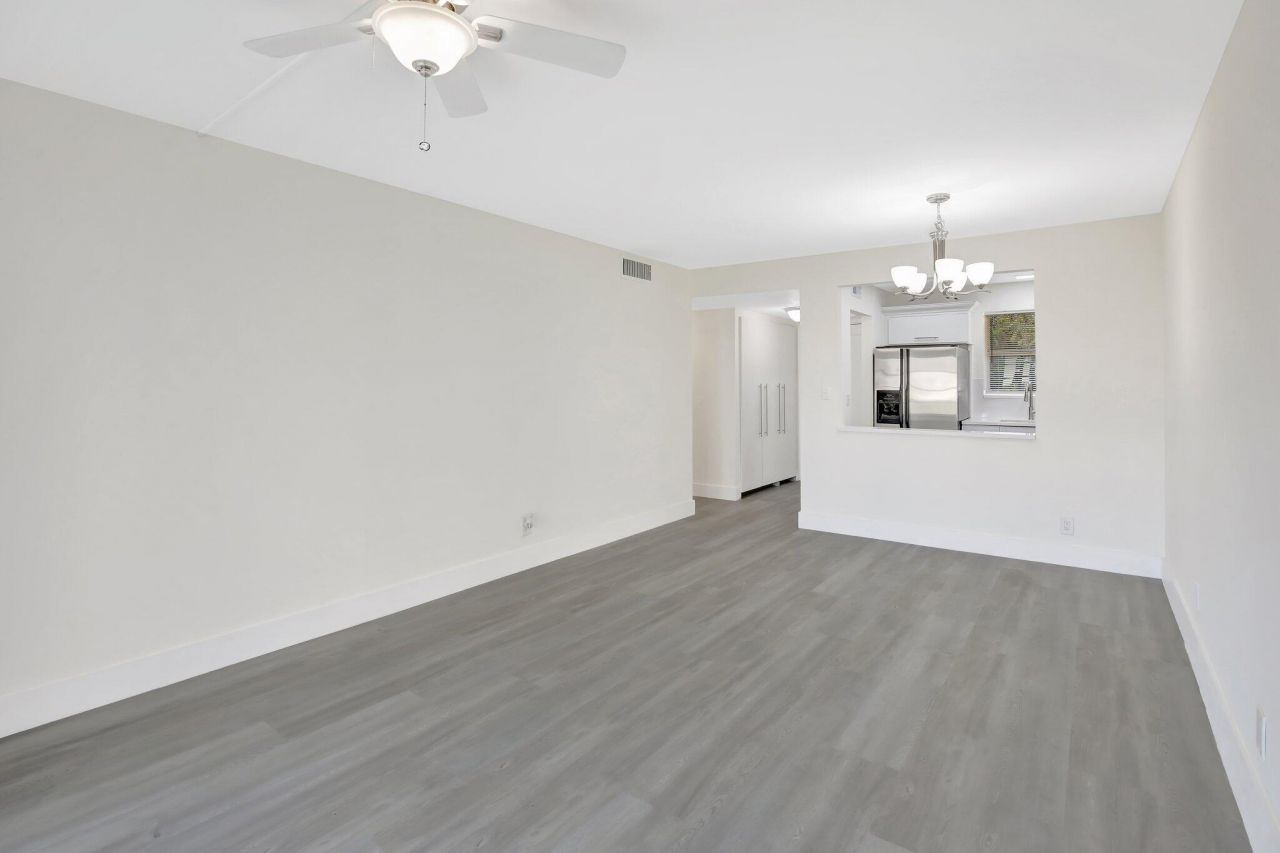 2750 Sunrise Lakes Drive W, Unit 108, Sunrise, FL 33322 Photo