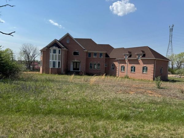 5 Green Valley Way, Harmony, NJ 08865