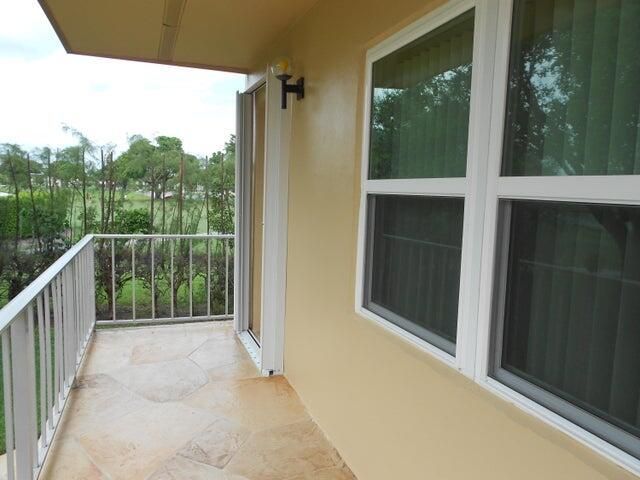 457 Flanders J, Unit 457, Delray Beach, FL 33484 Photo