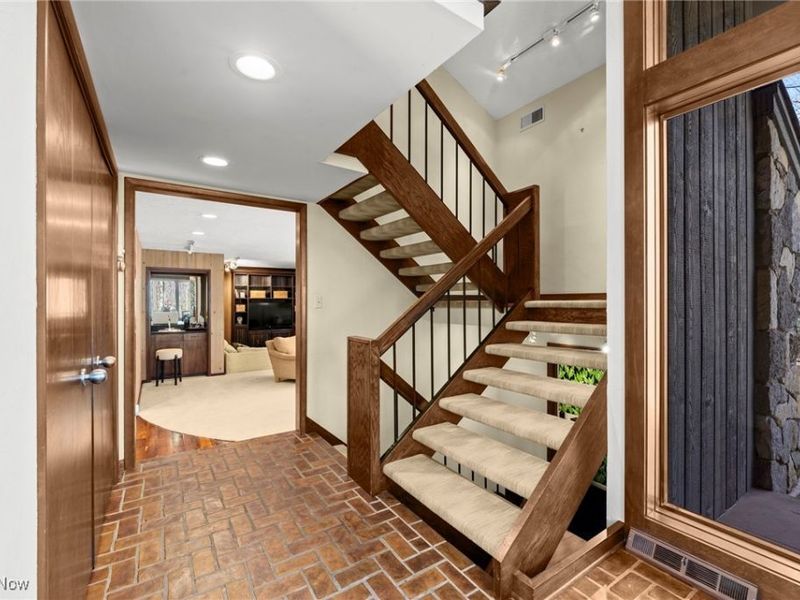 32500 Chestnut Lane, Pepper Pike, OH 44124 Photo 12