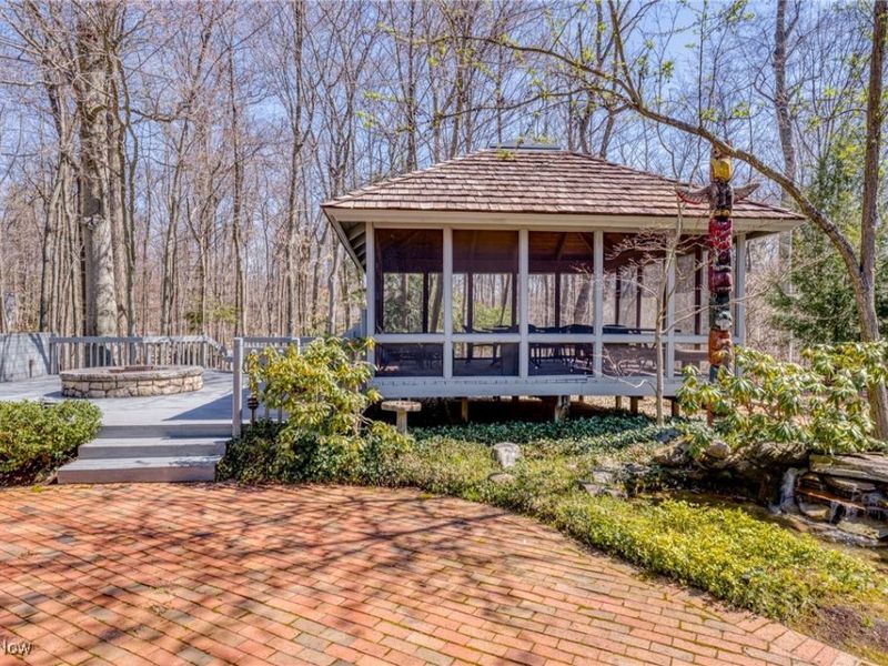 32500 Chestnut Lane, Pepper Pike, OH 44124 Photo 5