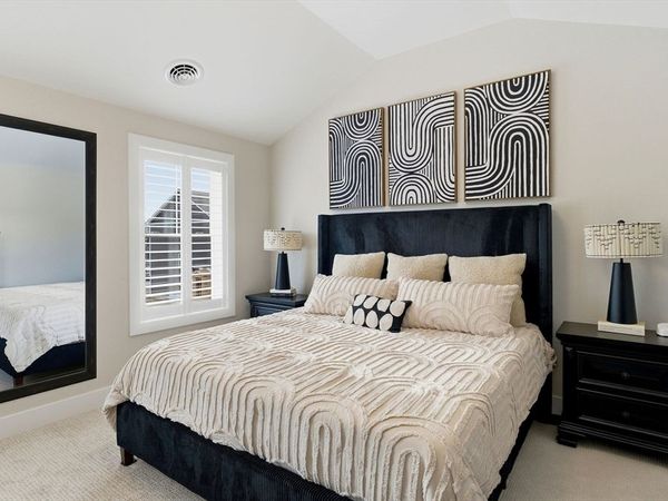 14 Elise Avenue, Unit 7, Londonderry, NH 03053