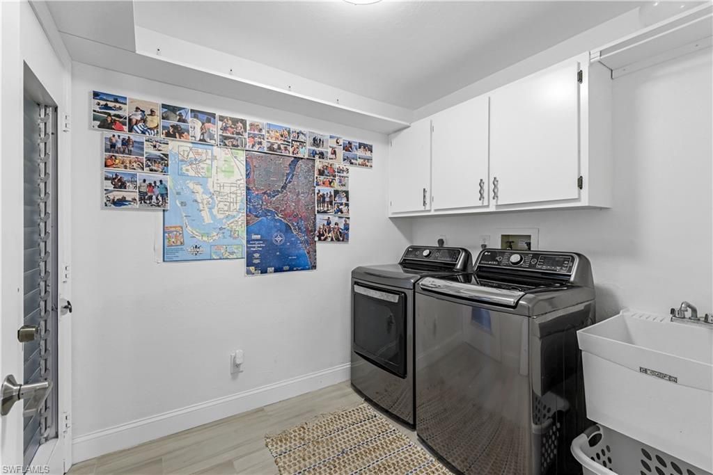 937 SW 54th Ln, Cape Coral, FL 33914 Photo