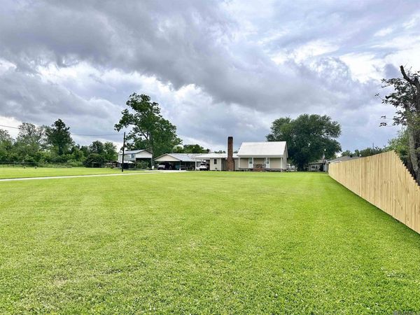 115 Lane B, Laplace, LA 70068
