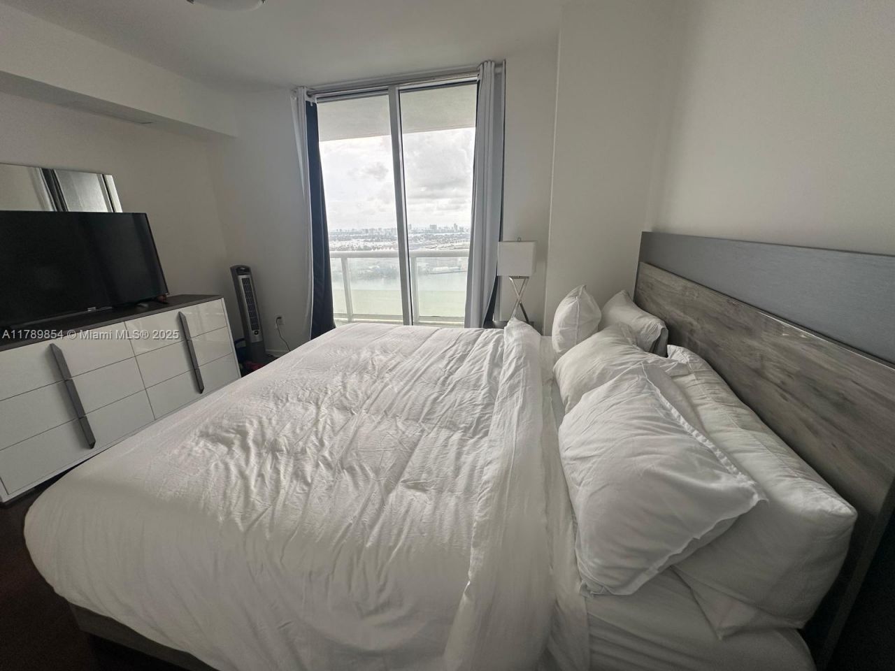 50 Biscayne Blvd, Unit 3308, Miami, FL 33132 Photo