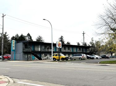 111 12 Mile Road, Royal Oak, MI 48073