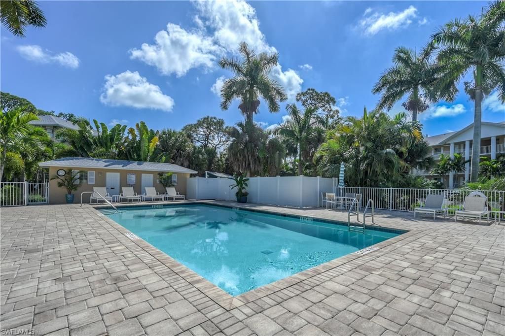 3072 Sandpiper Bay Cir, Unit M202, Naples, FL 34112 Photo