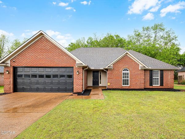 98 Cotton Ridge Drive, Jackson, TN 38305