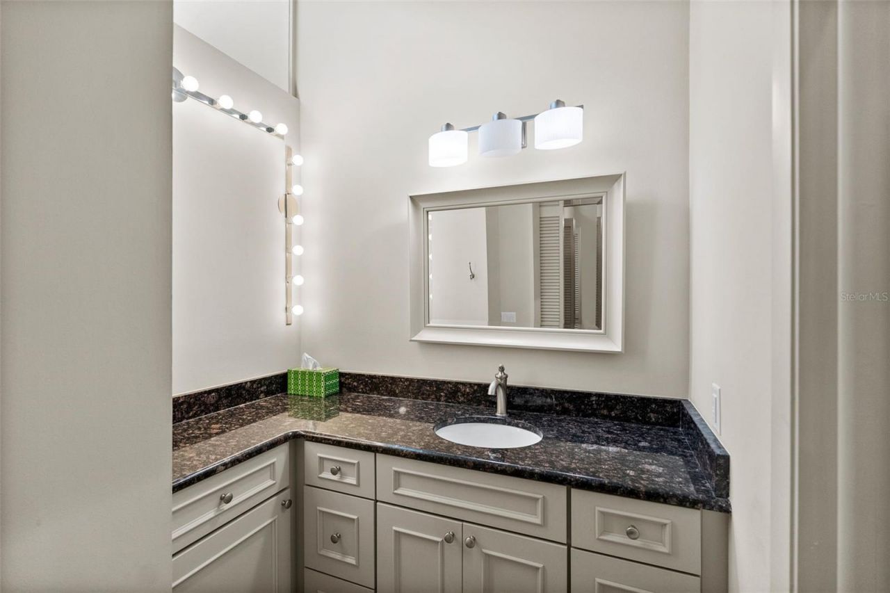 301 2nd Street N, Unit 13, Saint Petersburg, FL 33701 Photo