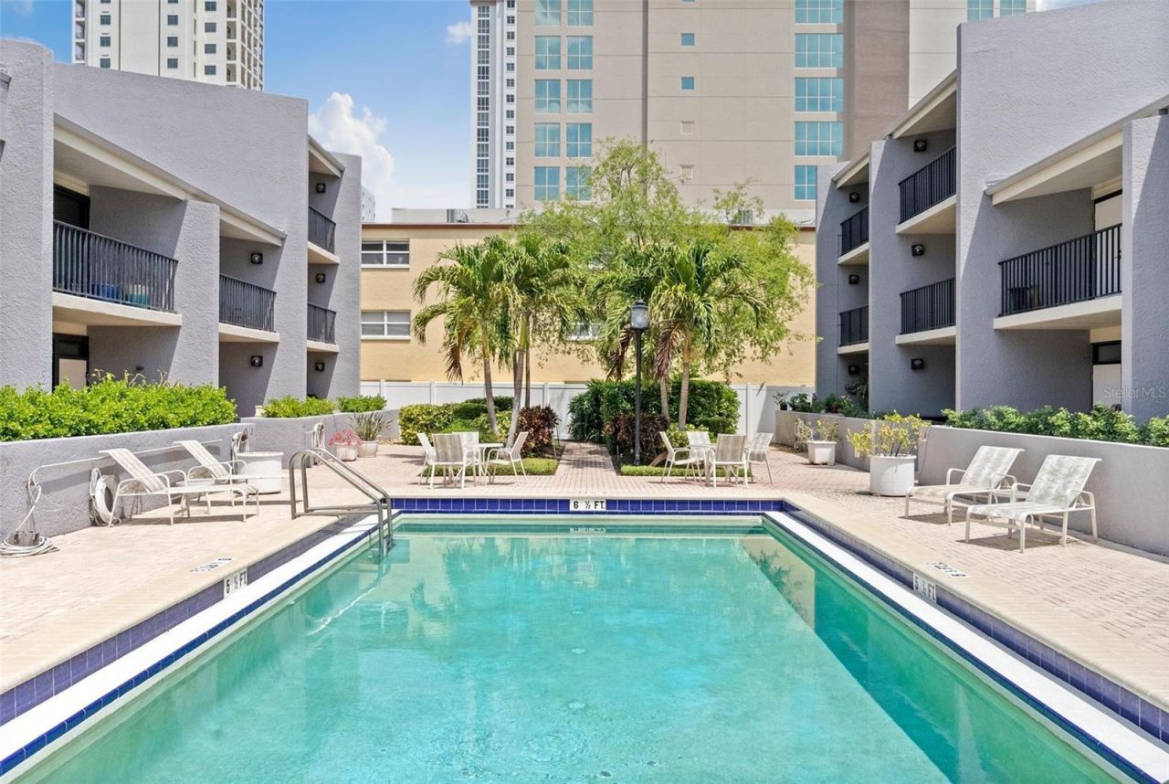 301 2nd Street N, Unit 13, Saint Petersburg, FL 33701 Photo