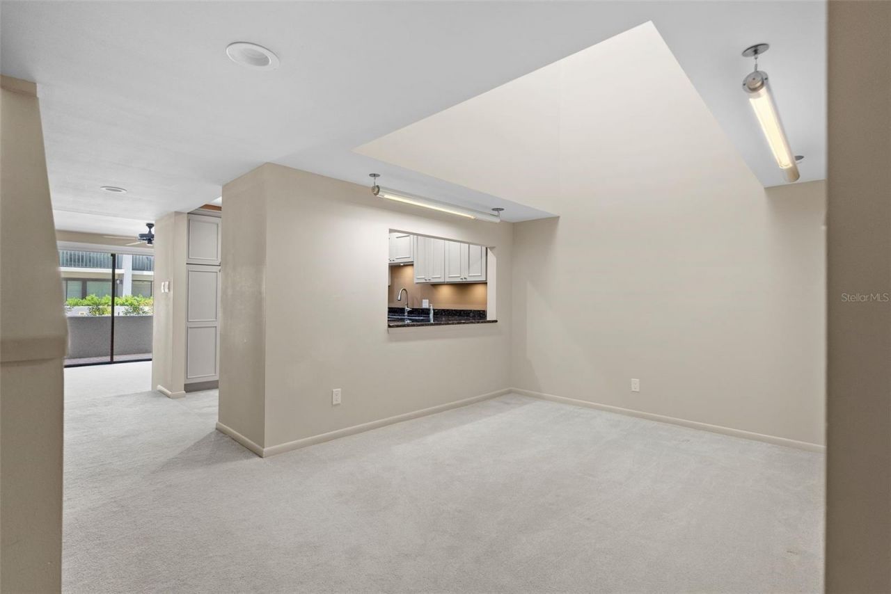 301 2nd Street N, Unit 13, Saint Petersburg, FL 33701 Photo