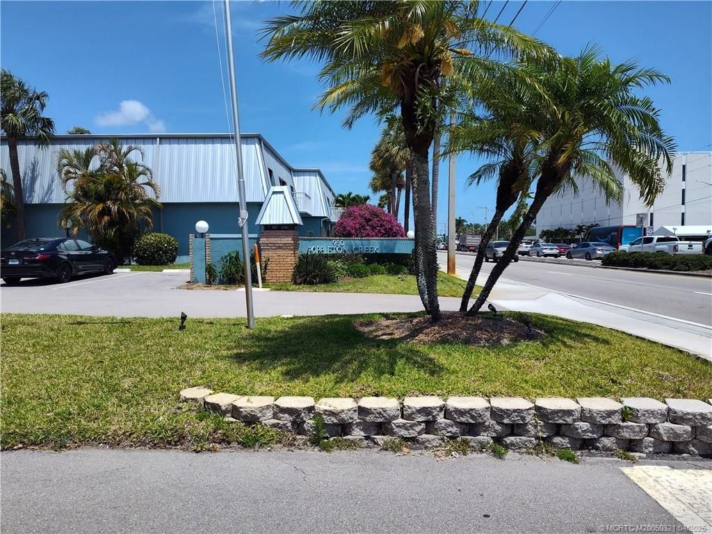 950 S Kanner Highway, Unit D27, Stuart, FL 34994 Photo