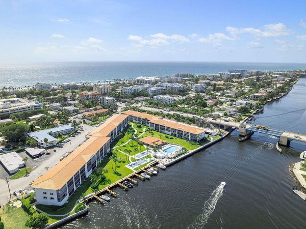 101 NE 19th Avenue, Unit 208, Deerfield Beach, FL 33441