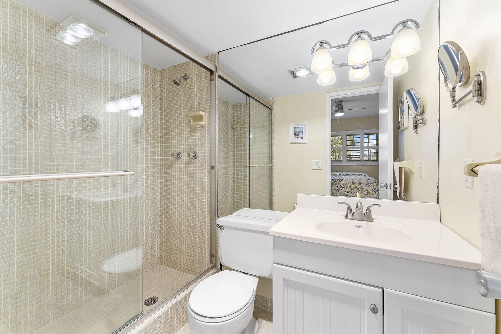 101 NE 19th Avenue, Unit 208, Deerfield Beach, FL 33441 Photo