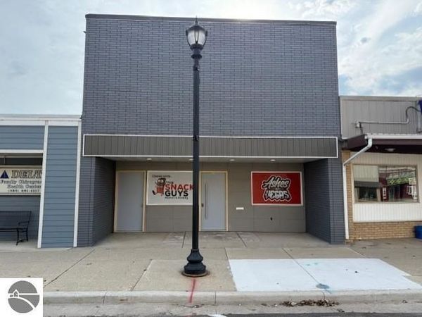 220 Mill Street N, St Louis, MI 48880