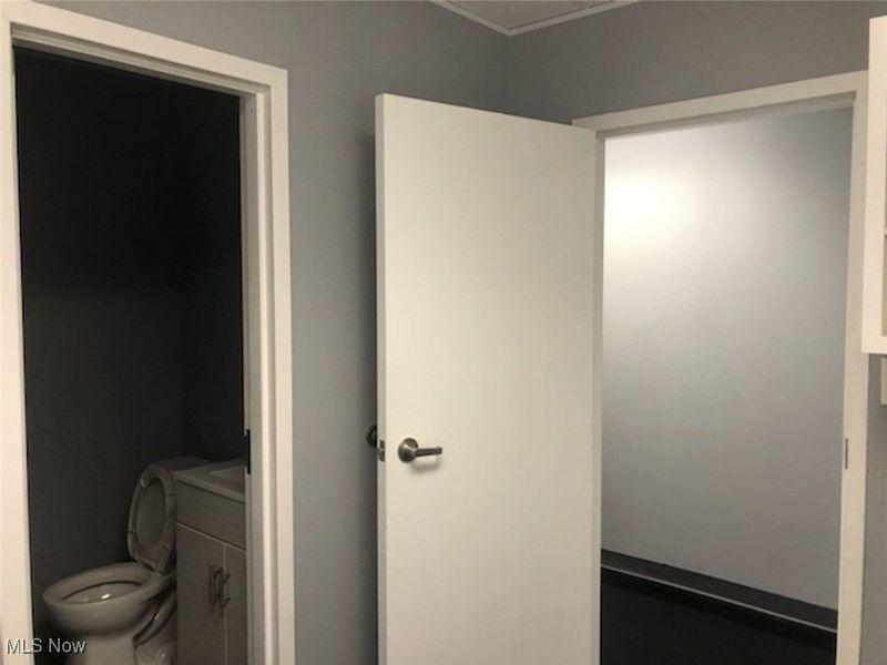 6731 Ridge (7,000 sq ft), Parma, OH 44129 Photo 14