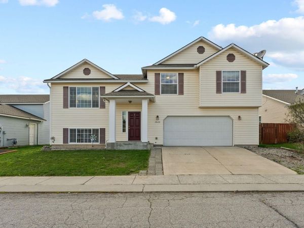 2620 Eton Ln, Cheney, WA 99004