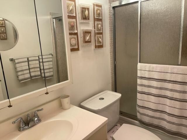 350 Horizons E, Unit 206, Boynton Beach, FL 33435 Photo