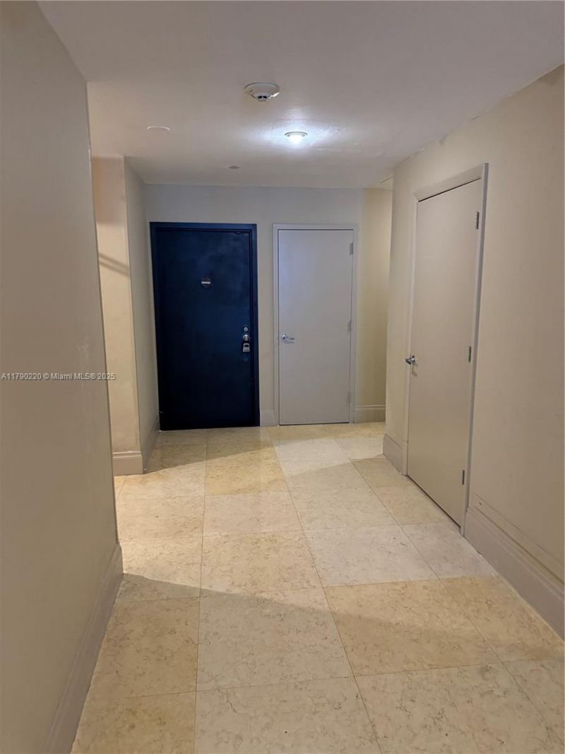 1420 Brickell Bay Dr, Unit 103A1, Miami, FL 33131 Photo