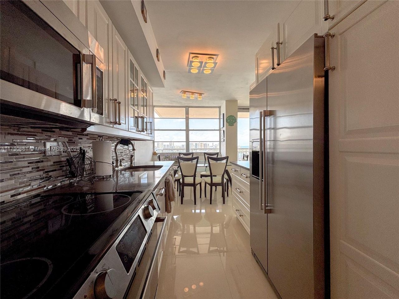 251 174th St, Unit 2219, Sunny Isles Beach, FL 33160 Photo