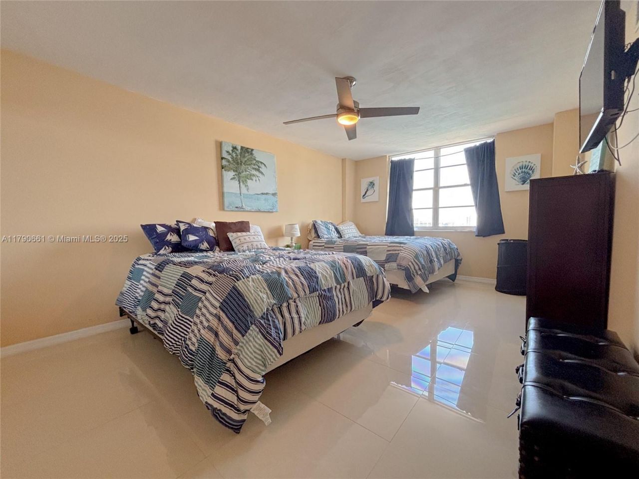 251 174th St, Unit 2219, Sunny Isles Beach, FL 33160 Photo