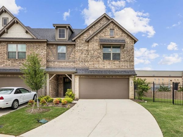 6815 Joelene Rae Drive, Arlington, TX 76001