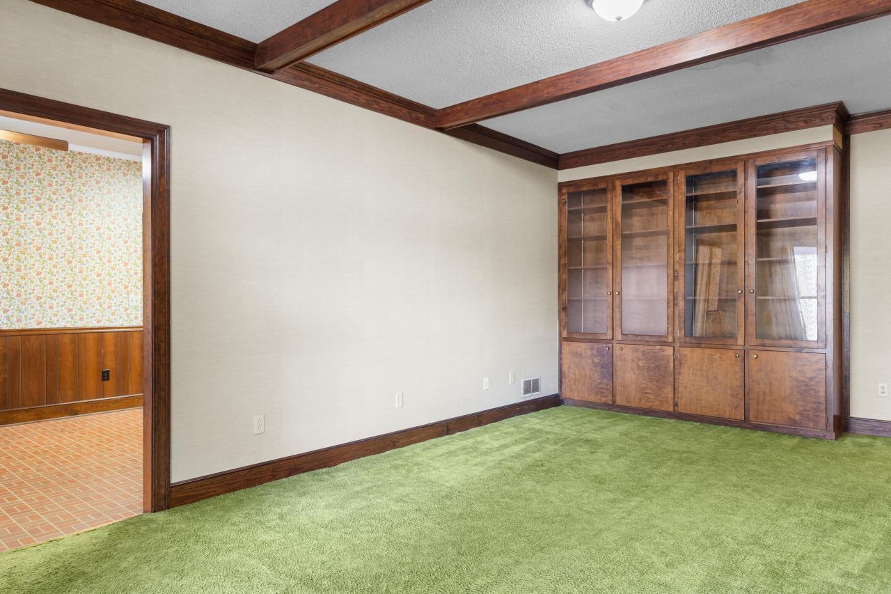 2133 Griffith Drive Photo 12