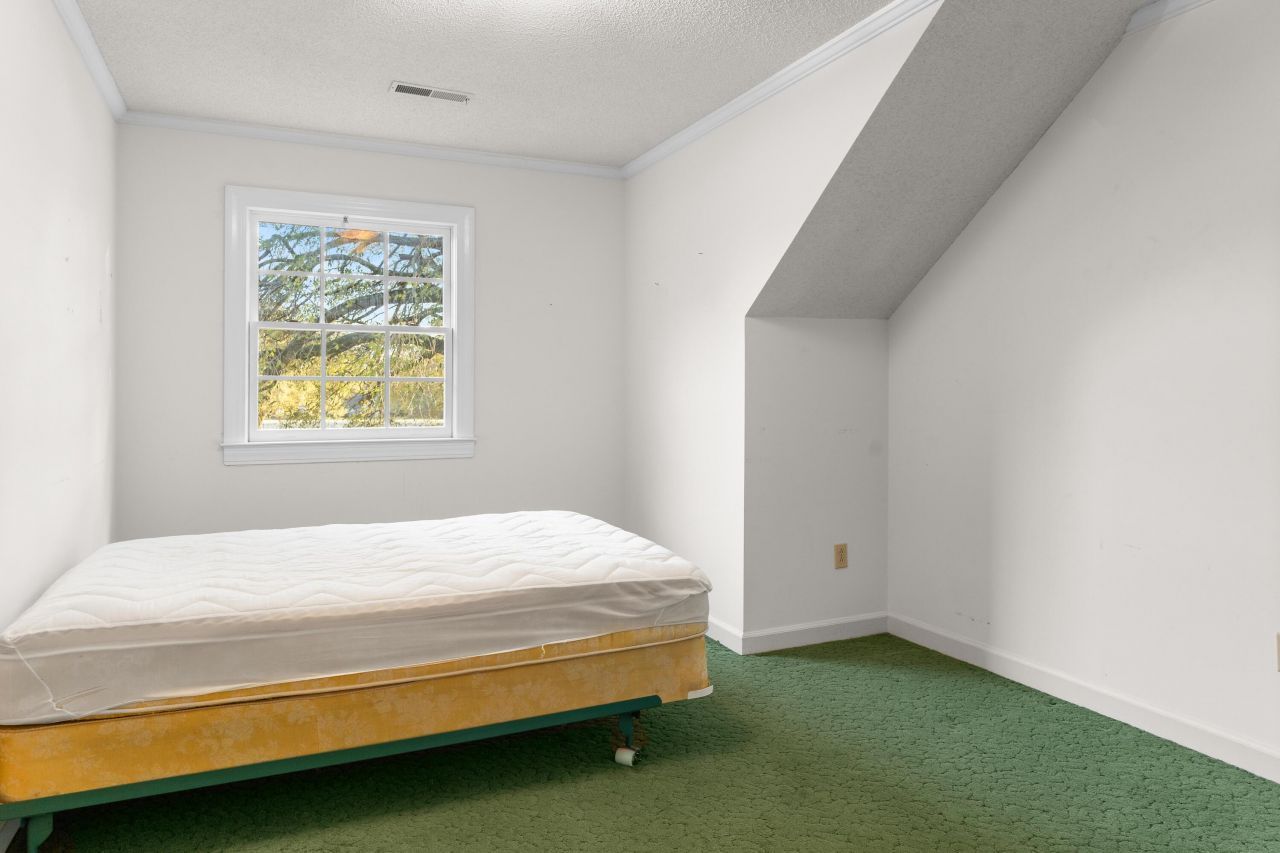 2133 Griffith Drive Photo 22