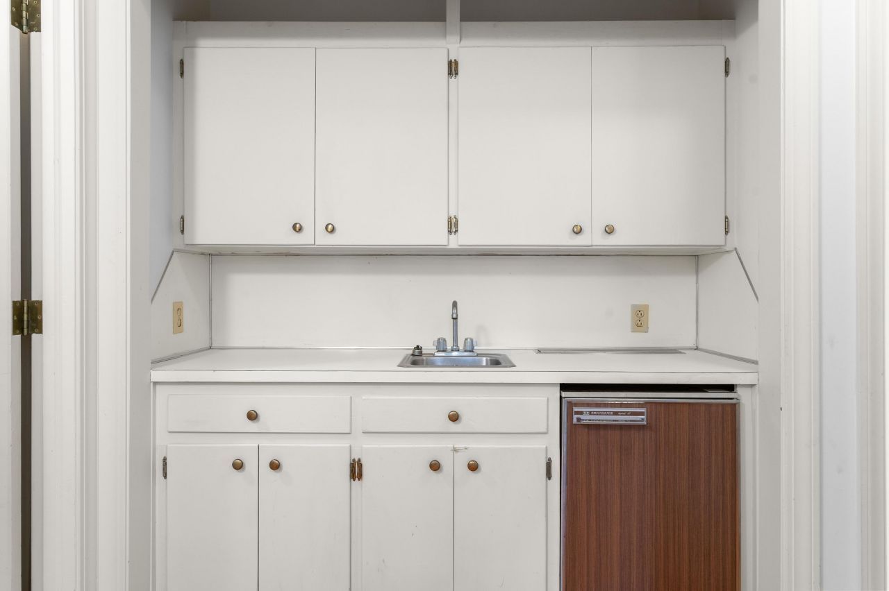 2133 Griffith Drive Photo 23