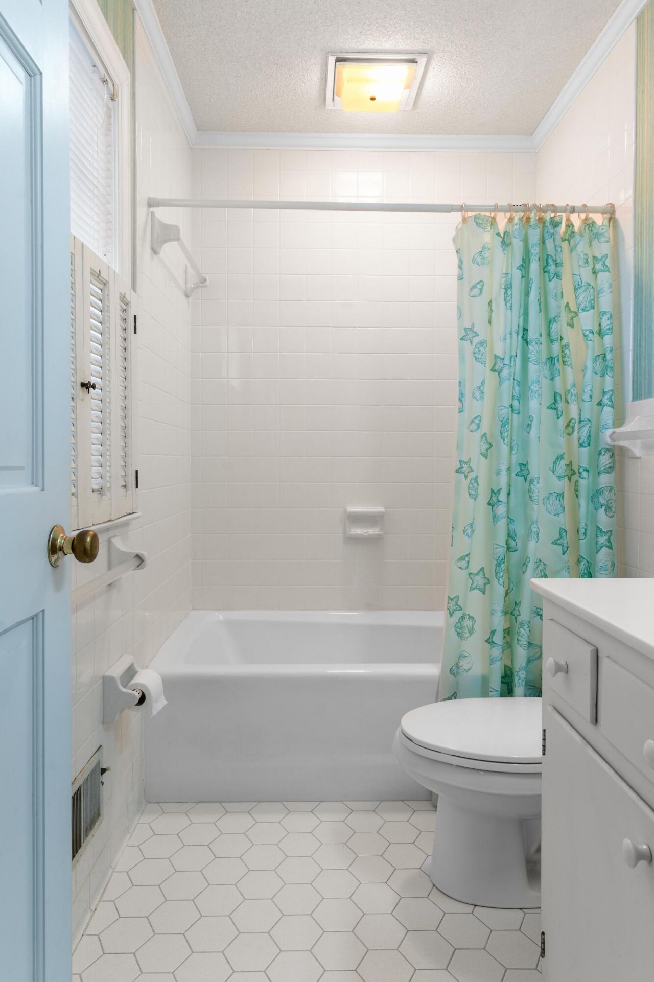 2133 Griffith Drive Photo 24