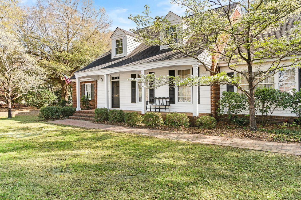 2133 Griffith Drive Photo 4