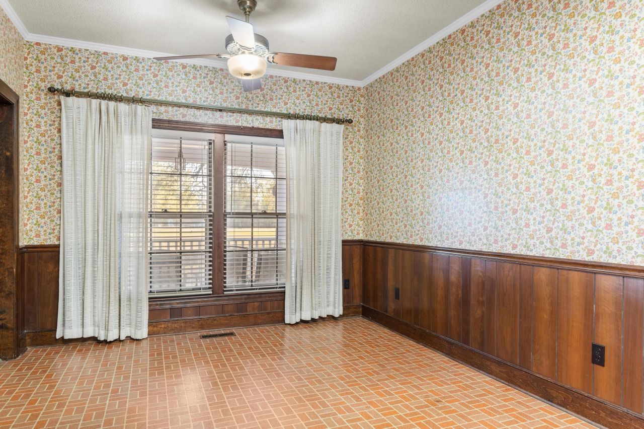 2133 Griffith Drive Photo 8