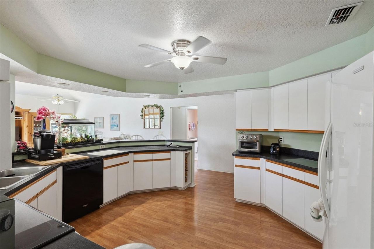 1842 Bayou Grande Boulevard Ne, Saint Petersburg, FL 33703 Photo