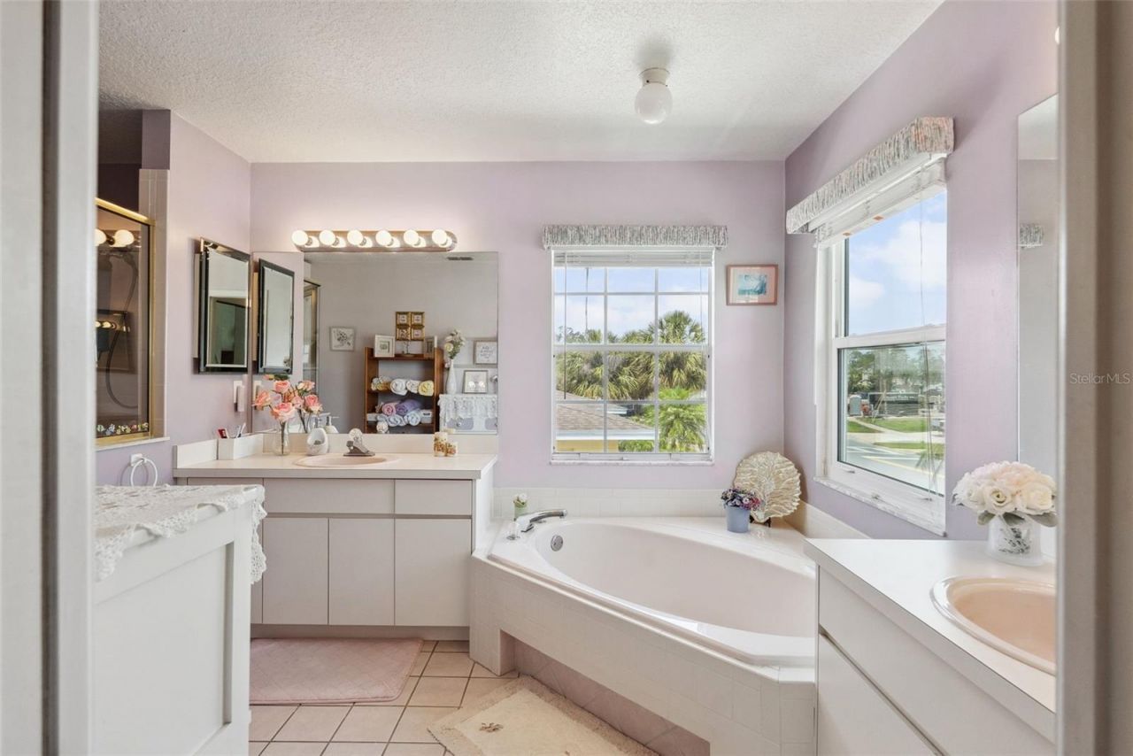 1842 Bayou Grande Boulevard Ne, Saint Petersburg, FL 33703 Photo