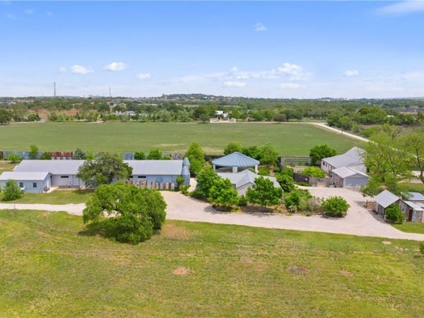 208 Danos Drive, Fredericksburg, TX 78624